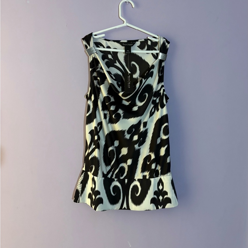 White House Black Market  Black and White Sleeveless Top
